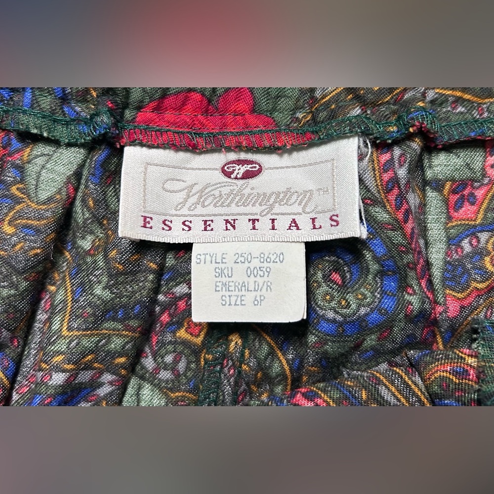 Vintage Worthington Essentials 2 PC Suit Paisely Print with Roses Size 6P - Picture 11 of 12